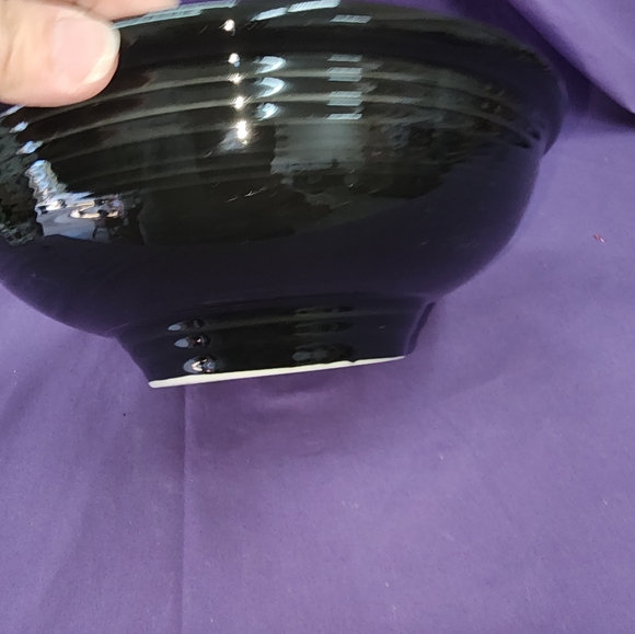 Fiesta footed serving bowl, Black color - Picture 2 of 5